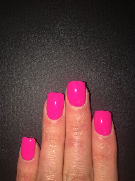 Bright Pink Hot Pink Nails Make A Statement For 2023 The Fshn