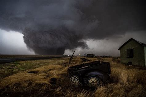 Nick Moir Captures Massive Storm In Tornado Valley Texas Pandhandle