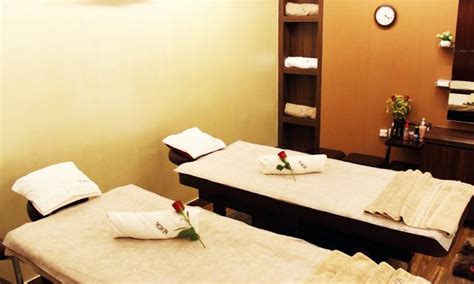 Female To Male Body Massage In Bangalore Is Very Popular Massage Trainer And Professional