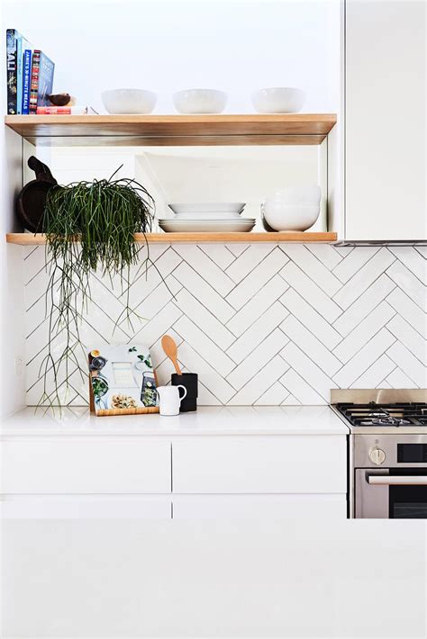 Creative Subway Tile Installations For Kitchens And Bathrooms HomesFeed