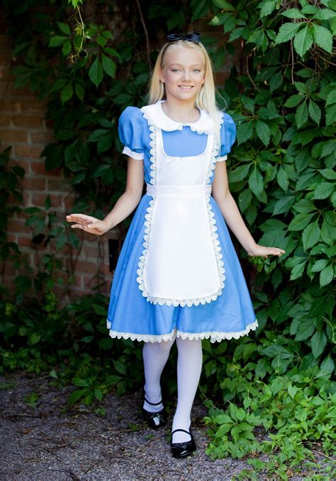 This Child Supreme Alice Costume Has A Look Straight From Wonderland