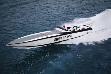 Amg Black Series Cigarette Boat Has 2700 Hp Autoevolution