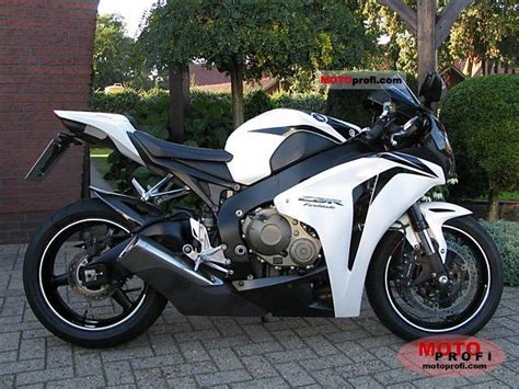 Motorcycle.com visited american honda,'s torrancem, calif. Honda CBR 1000 RR 2008 Specs and Photos