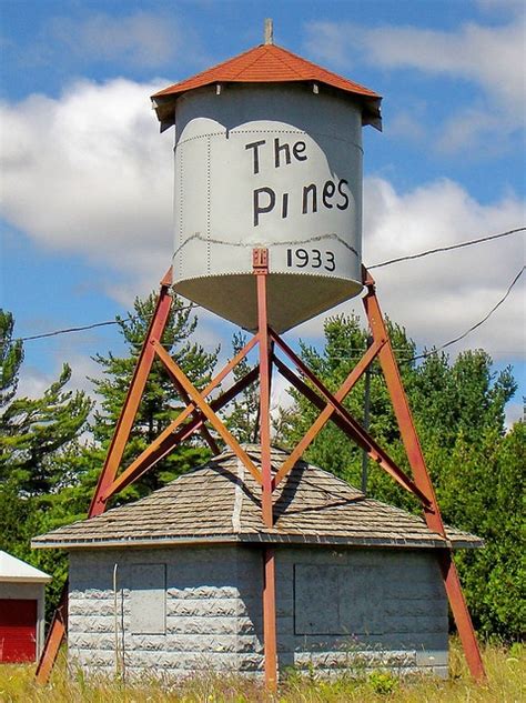 Mi Manistique Us 2 The Pines Water Tower Manistique Water Tower