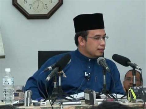 Umar bin abdul aziz termasuk pembesar umawi yang paling mewah gaya. 10. Khalifah Umar bin Abdul Aziz - HMJ - YouTube