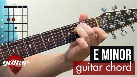 How To Play The E Minor Chord Beginner Guitar Lesson Youtube