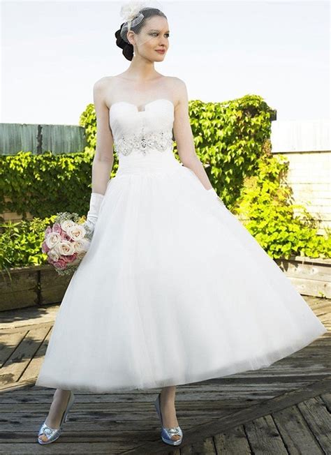 We tbdress.com offer all kinds of cheap vintage wedding dresses which look both classic and noble. Aliexpress.com : Buy Summer Style Tulle Crystal A Line ...