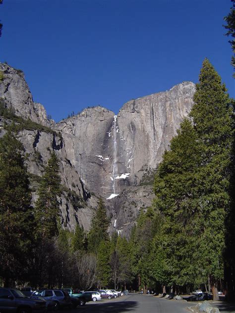Free Stock Photo 1038 Yosemitewaterfalls02282 Freeimageslive