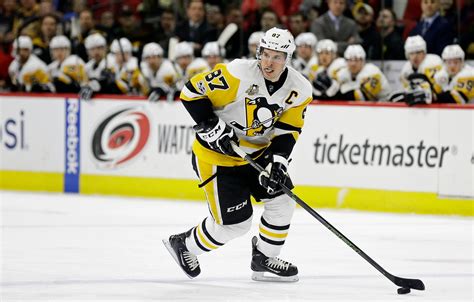 Sidney Crosby Stands Out As The New All Stars Gather The New York Times