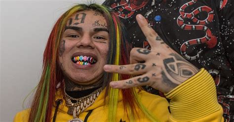 Tekashi 6ix9ine Reportedly Attacked Robbed In New York