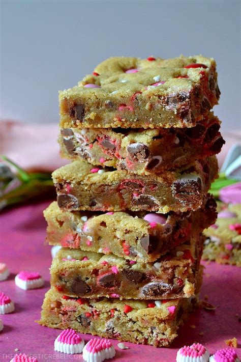 While i used the valentine's day mix of m&m's and red sugar crystals, you can easily swap out the m&m's and sugar to make these delectable cookies for any holiday. Valentine's M&M Cookie Bars | The Domestic Rebel ...