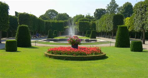Beautiful Fountains In Parks And Gardens Historyofdhaniazin95