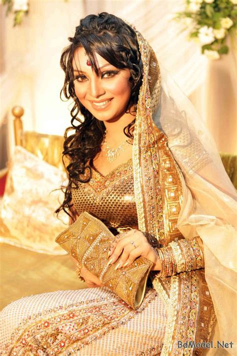 Model Glamour Bangladeshi Model Sadia Jahan Prova Engagement