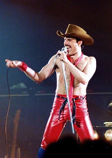 3847 Best Freddie Mercury Images On Pinterest Freddie