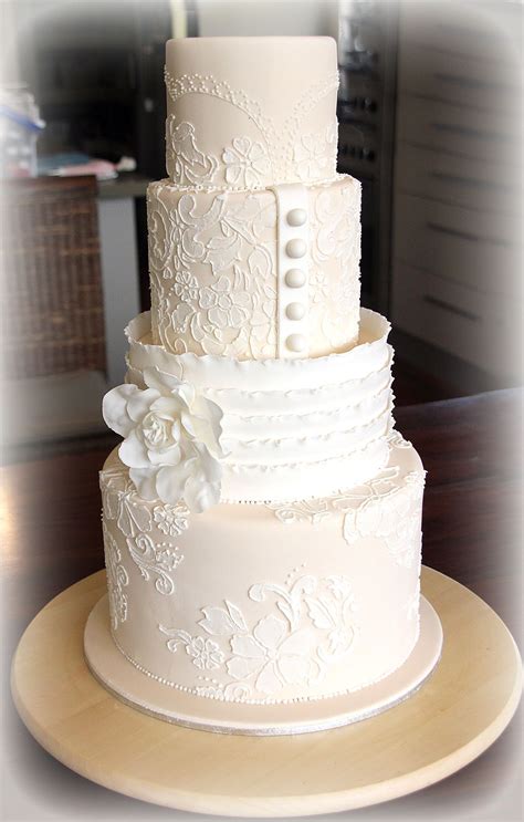 Champagne And Lace Wedding Cake How To Achieve A Stunning Lace Effect