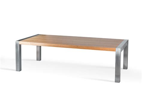 VGnewtrend: enjoy the unique Leaf-shaped Fenice Table : DesignWanted