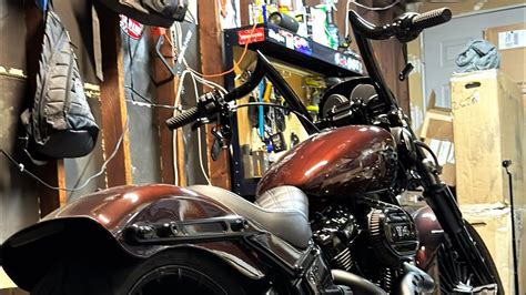 Harley Breakout FMB CHOPPERS Phatty Mercs Ape Hanger Install Prep