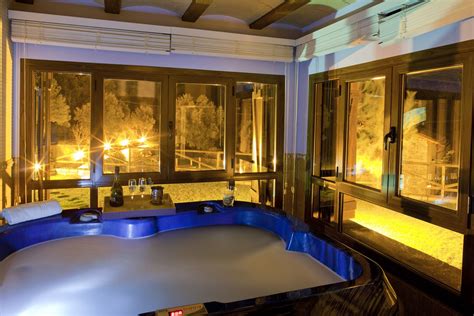 Huesca guarda tesoros de las antiguas no puedes perderte la puerta de los pirineos, en la que podrás contemplar la provincia desde una altura. Jacuzzi interior casas rurales en los pirineos huesca ...