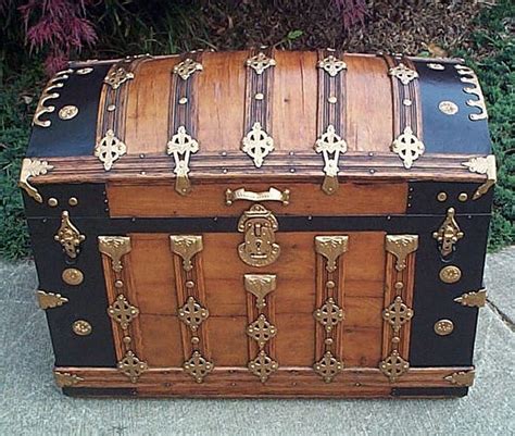 Unusual Trunks The Steamer Trunk Worldwide Authority On Antique