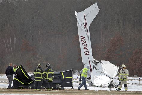 Two Dead After Small Plane Crash At Massachusetts Airport Las Vegas