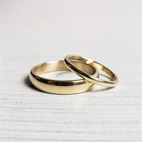 Wedding Rings Set For Couples Classic Polish Finish Bands 4mm And 5mm