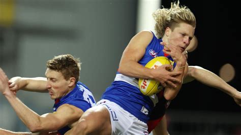 Cody weightman is an australian rules footballer who plays for the western bulldogs in the australian football league. AFL 2020: Western Bulldogs thump Essendon after Tim English masterclass | Herald Sun