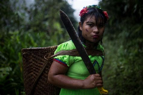 女性と子どもだけになった村、南米コロンビア高地、写真10点 ナショナル ジオグラフィック日本版サイト