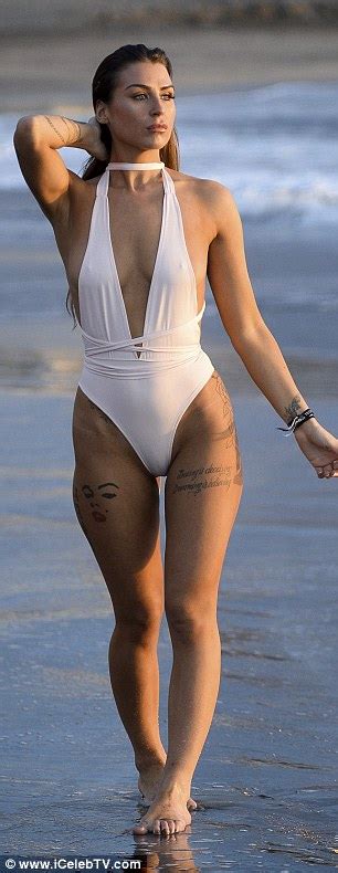 Eotbs Jenny Thompson Flaunts Side Boob In Swimwear Daily Mail Online
