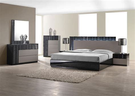 Dark wood bed frame and wall. Modern Bedroom Set with LED lighting system | Modern ...