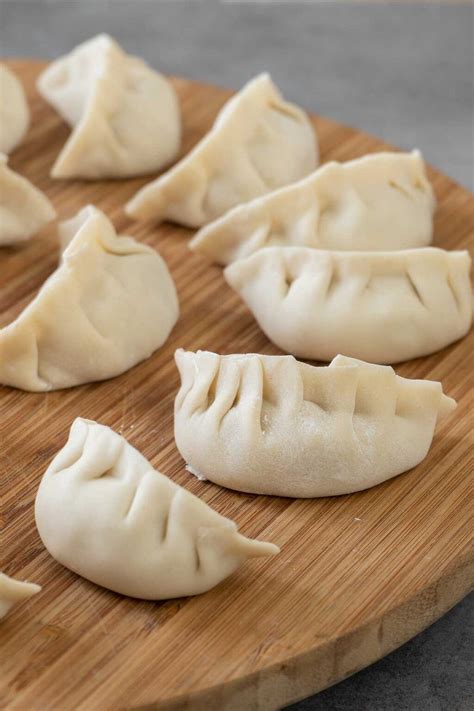 How To Make Dumpling Dough El Mundo Eats Recipe In 2021 Dumpling