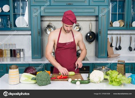 Cocinero Desnudo Sexy Preparar Verduras Para Cocinar Consumir Solo