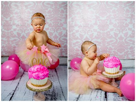 Celebrate Your Babys First Birthday With A Cake Smash Photo Session
