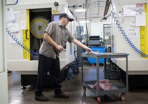 Pay a sticking point for manufacturers seeking skilled workers | MPR News