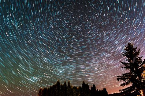 30min Multiple Long Exposure Star Trails From My Back Deck Kelowna Bc