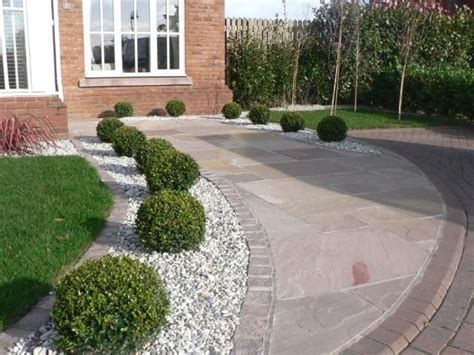 Front garden design ideas low maintenance requires great thought, care, and strategies. low maintenance landscape - and well draining driveway ...