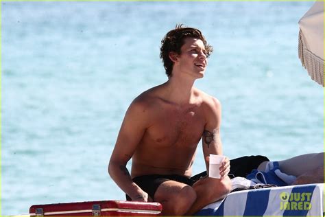 Full Sized Photo Of Shawn Mendes Shows Off His Shirtless Bod At The Beach 13 Shawn Mendes