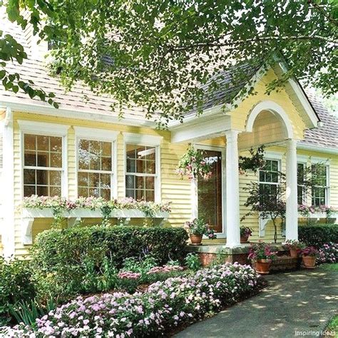 Gorgeous 40 Small Cottage House Exterior Design Ideas