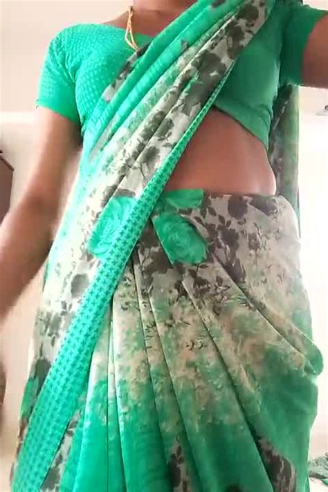 Swetha Tamil Wifey Nude Saree Strip Flash Porn 9c