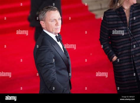 London Uk 26 October 2015 Daniel Craig Attends The World Premiere Of