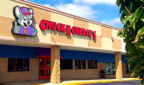 The Chuck E Cheese Origin Story Is Sadder Than You Remember