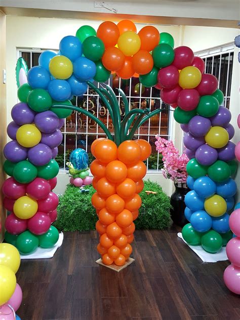 Pin By Susie Townsend On Easter Easter Balloon Decor Balloon Decorations Balloon Tower