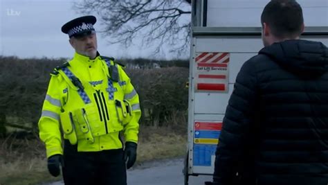 Emmerdale S Eric Pollard Arrested As Aaron Dingle Ends Up In Hospital After Attack Mirror Online