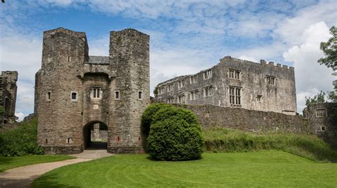 10 Incredible Castles in Devon and Cornwall, England, UK