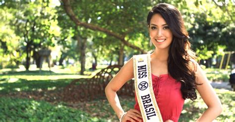 Catharina Choi Nunes Miss Mundo Brasil 2015