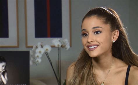 Ariana Grande Video Close Up Interview 15 Fragen An Ariana Grande