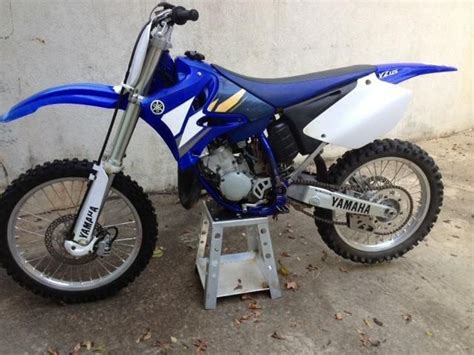 This legendary dirt bike features ultra responsive front and rear suspension systems for agile handling and fast cornering. 2003 Yamaha Yz125 Dirt Bike for sale on 2040-motos