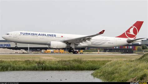 Tc Jno Turkish Airlines Airbus A330 300 At Amsterdam Schiphol