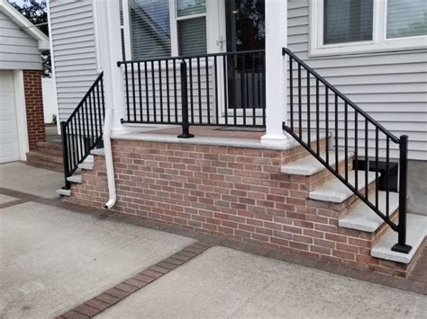 It checks all the boxes for homeowners looking for something easy to maintain, without sacrificing the look and feel of railing. Aluminum Handrails For Concrete Steps in 2020 | Handrails ...