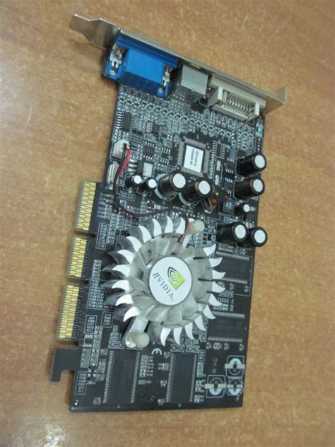 Видеокарта Agp Nvidia Geforce Fx5600 128mb Ddr