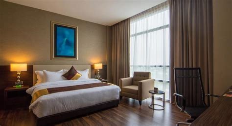 The opening of this hotel in seberang jaya strengthens the towns's position as a major business centre for penang mainland. The Light Hotel Penang (formerly The Light Hotel Seberang ...